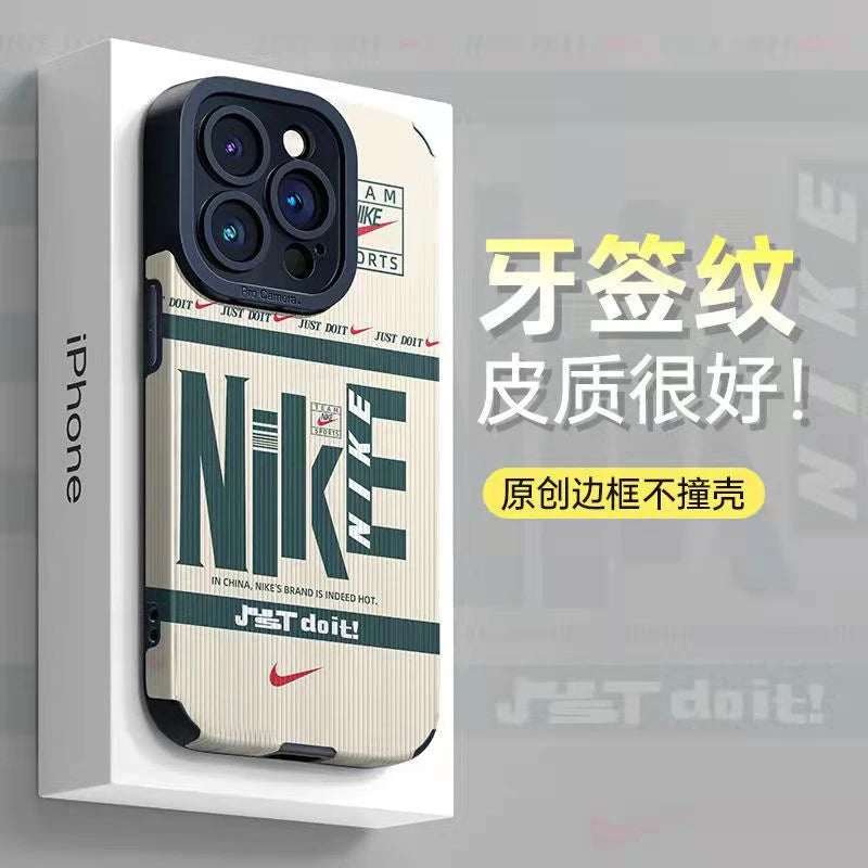 Capa de iPhone Team Nike Antichoque